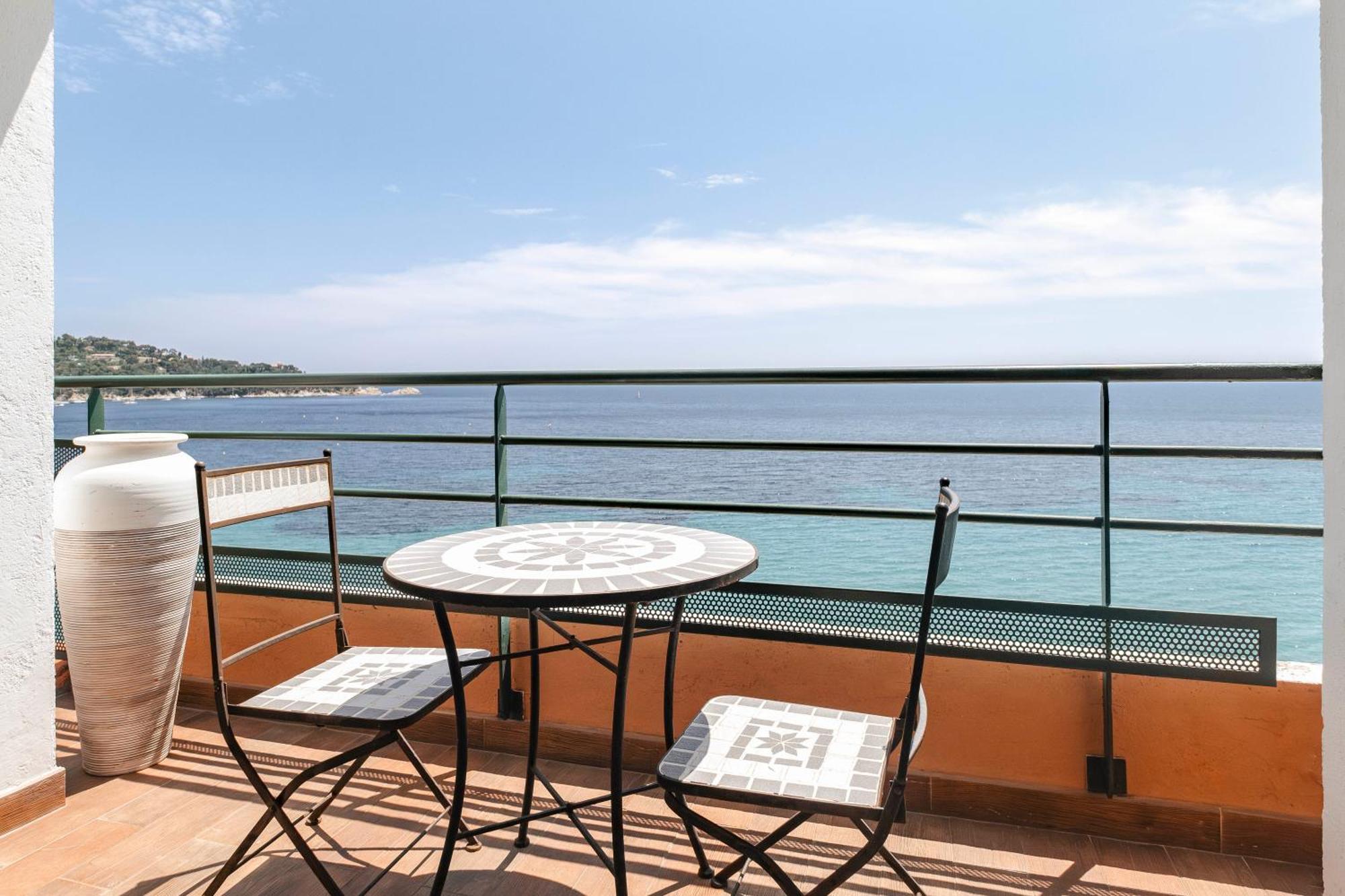 Surplage Hotel Cavaliere Le Lavandou Dış mekan fotoğraf