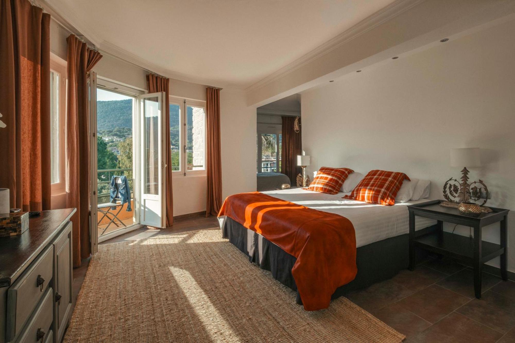Surplage Hotel Cavaliere Le Lavandou Dış mekan fotoğraf