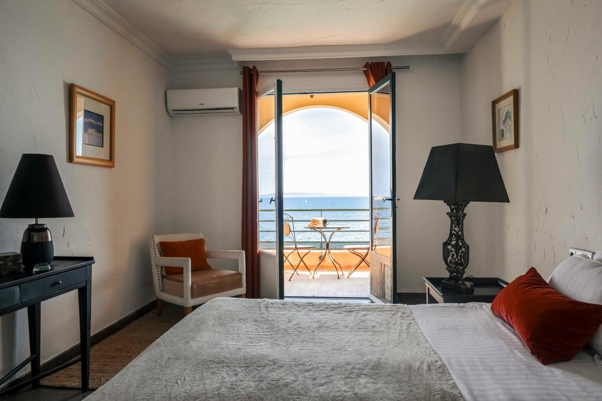 Surplage Hotel Cavaliere Le Lavandou Dış mekan fotoğraf